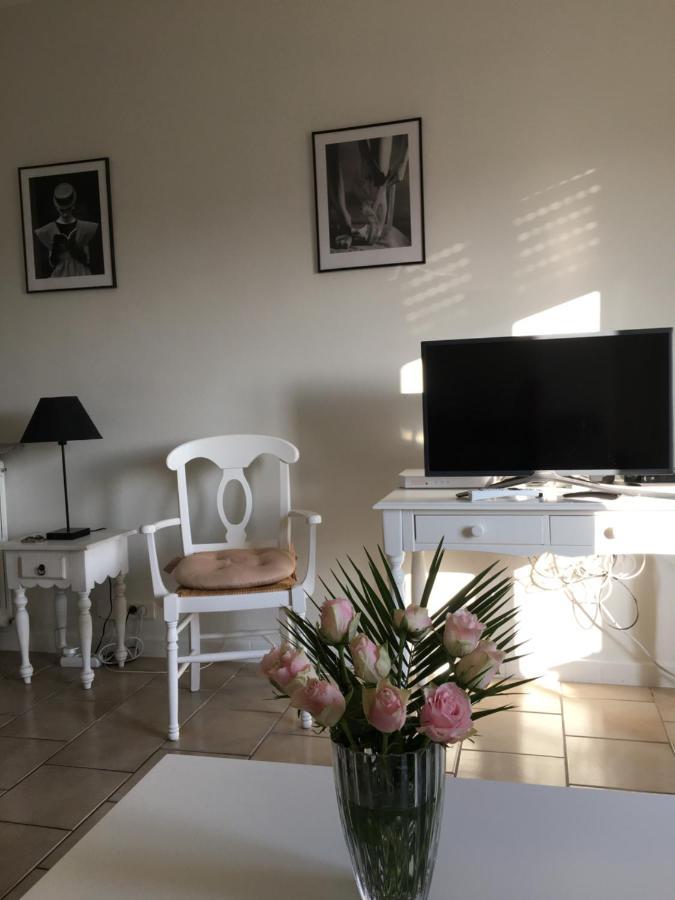 Cannes, Croisette, Palais Miramar Esterno foto