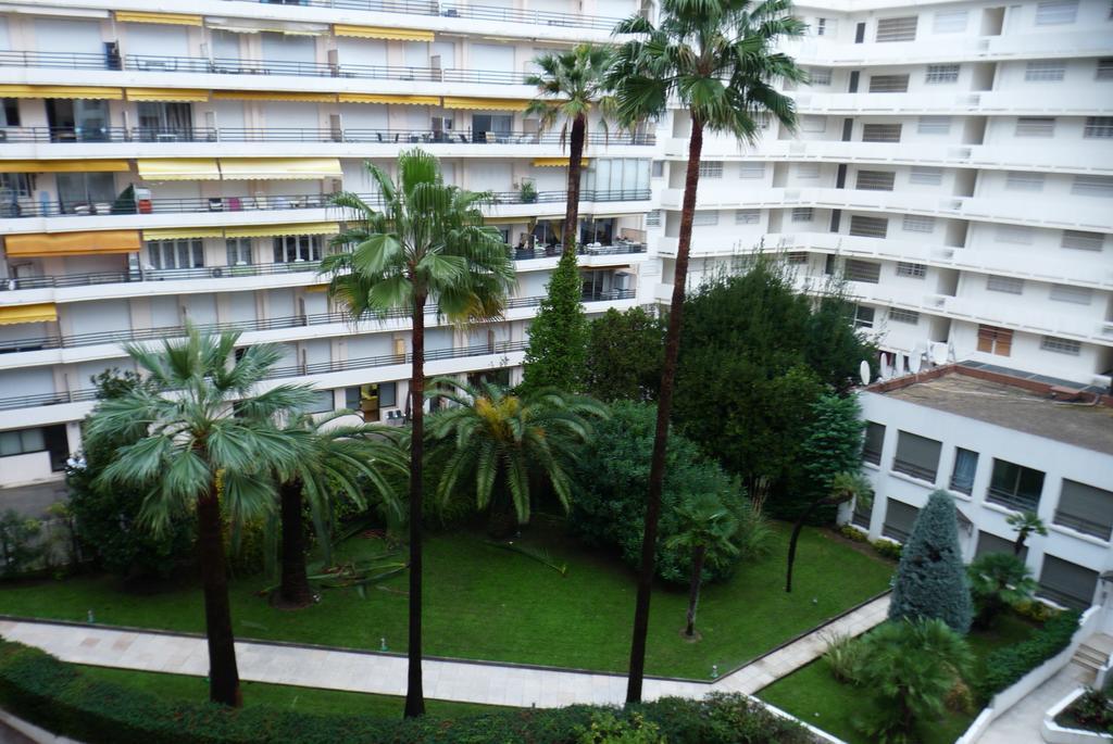 Cannes, Croisette, Palais Miramar Camera foto